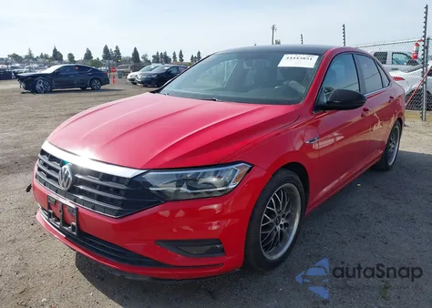2019 Volkswagen Jetta 1.4T R-Line/1.4T S/1.4T Se z USA, uszkodzony, nr VIN 3VWC57BU4KM087602